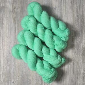 Mint on Leo Fingering Base