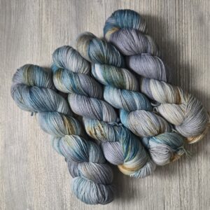 Moonlit Caps on Leo Fingering Base